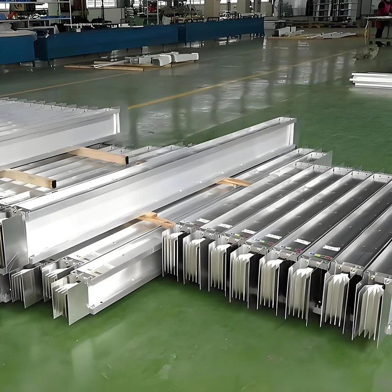 Закрита шина середнього струму