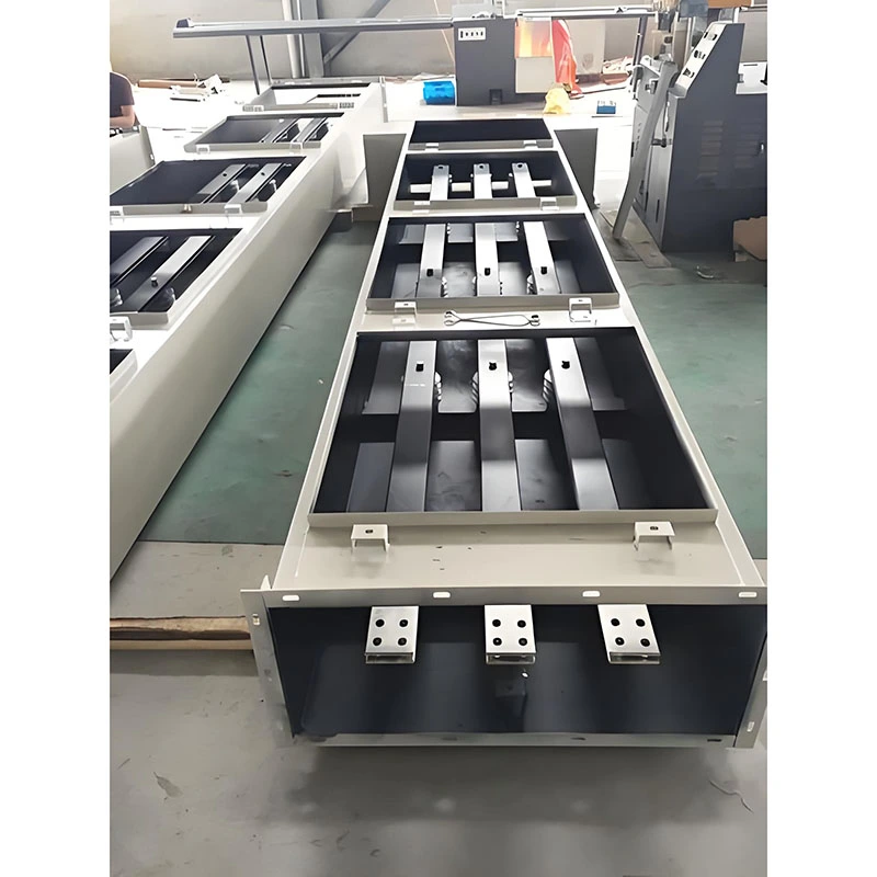 Високовольтний шинний канал із сталевим корпусом